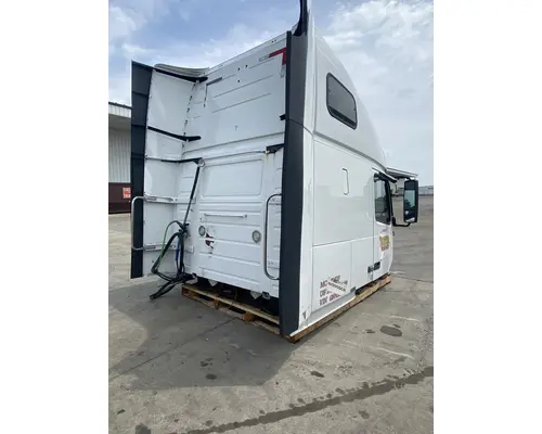 VOLVO VNL Gen 2 Cab