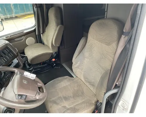 VOLVO VNL Gen 2 Cab