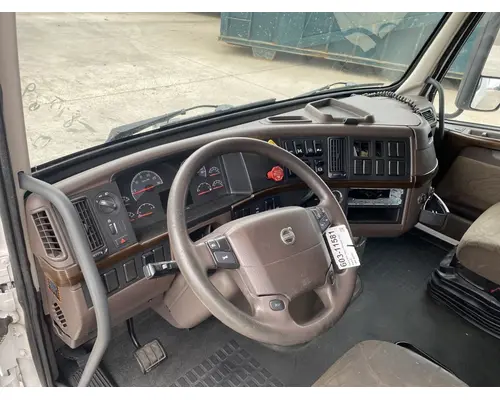 VOLVO VNL Gen 2 Cab