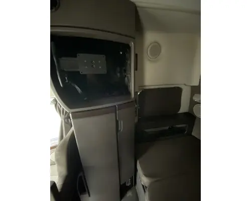 VOLVO VNL Gen 2 Cab