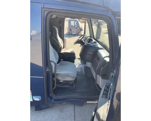 VOLVO VNL Gen 2 Cab