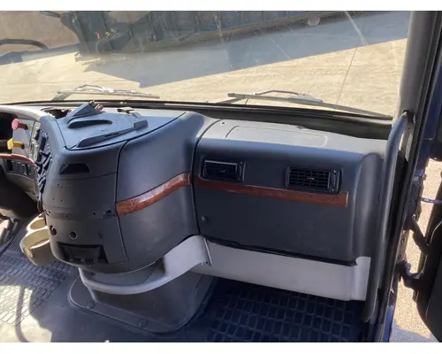 VOLVO VNL Gen 2 Cab