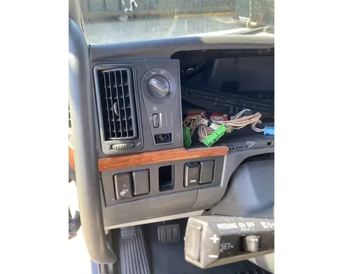 VOLVO VNL Gen 2 Cab