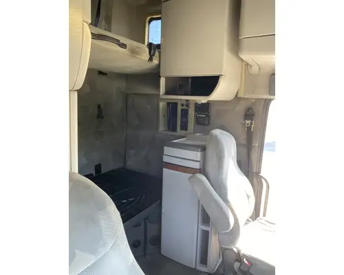 VOLVO VNL Gen 2 Cab