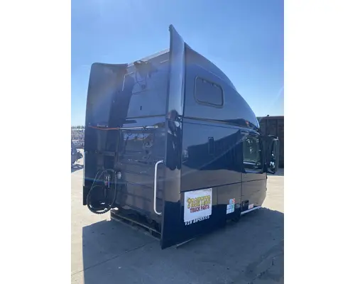 VOLVO VNL Gen 2 Cab