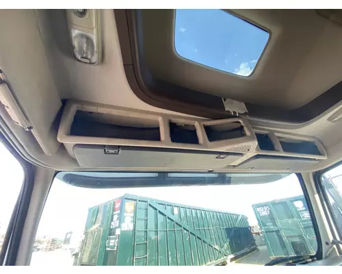 VOLVO VNL Gen 2 Cab