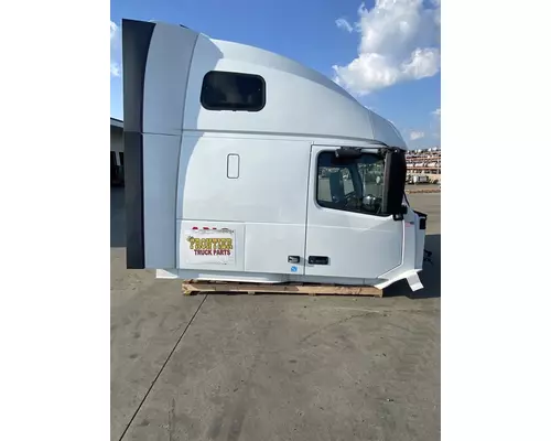 VOLVO VNL Gen 2 Cab