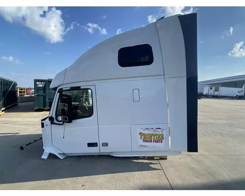 VOLVO VNL Gen 2 Cab