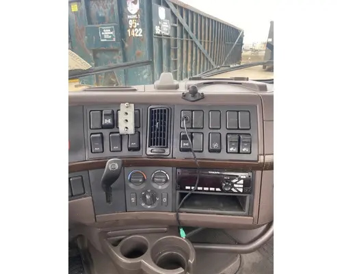 VOLVO VNL Gen 2 Cab