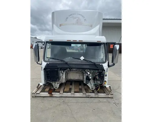 VOLVO VNL Gen 2 Cab