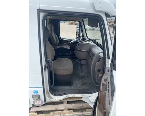 VOLVO VNL Gen 2 Cab