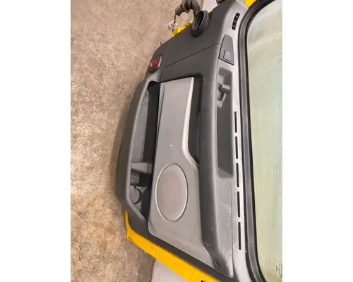 VOLVO VNL Gen 2 Door Assembly, Front