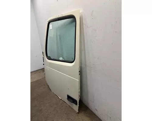 VOLVO VNL Gen 2 Door Assembly, Front
