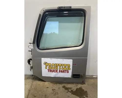 VOLVO VNL Gen 2 Door Assembly, Front