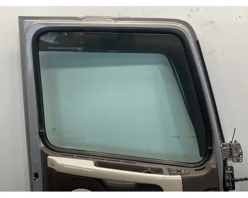 VOLVO VNL Gen 2 Door Assembly, Front