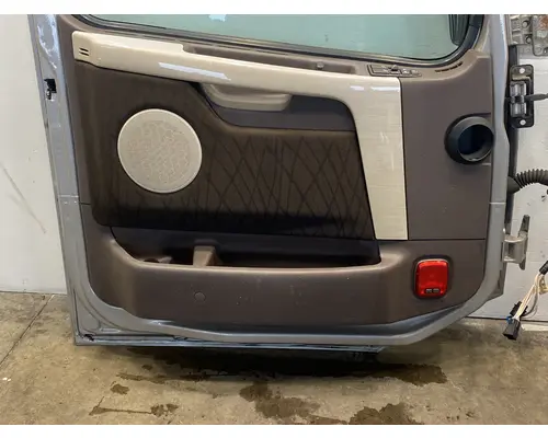 VOLVO VNL Gen 2 Door Assembly, Front