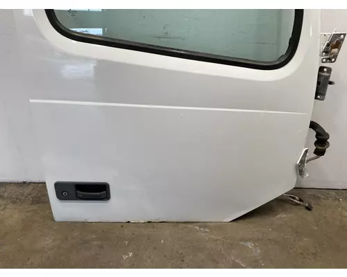 VOLVO VNL Gen 2 Door Assembly, Front