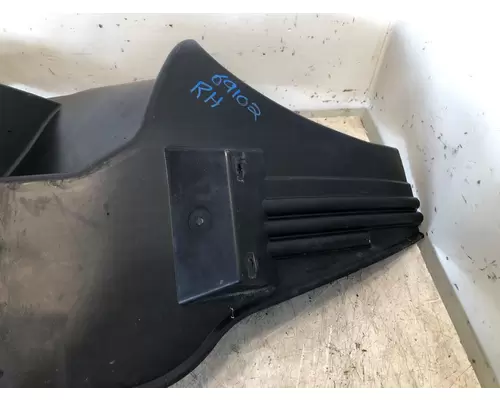 VOLVO VNL Gen 2 Fender Extension