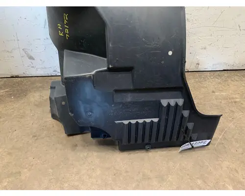 VOLVO VNL Gen 2 Fender Extension