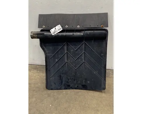 VOLVO VNL Gen 2 Fender Extension