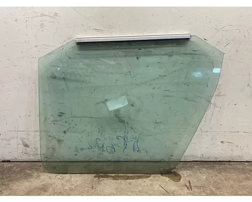 VOLVO VNL Gen 2 Glass