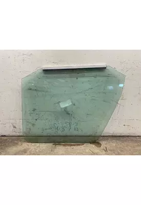 VOLVO VNL Gen 2 Glass