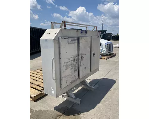 VOLVO VNL Gen 2 Headache Rack