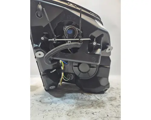 VOLVO VNL Gen 2 Headlamp Assembly