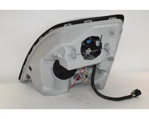 VOLVO VNL Gen 2 Headlamp Assembly