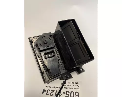 VOLVO VNL Gen 2 Headlight Switch