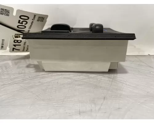 VOLVO VNL Gen 2 Heater or Air Conditioner Parts, Misc.