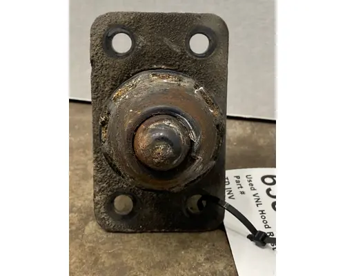 VOLVO VNL Gen 2 Hood Hinge
