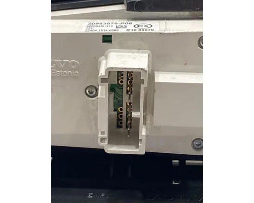 VOLVO VNL Gen 2 Instrument Cluster