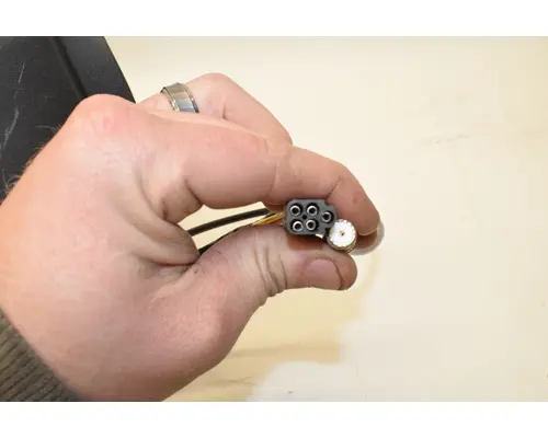 VOLVO VNL Gen 2 Mirror (Side View)