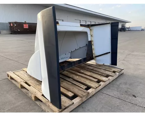 VOLVO VNL Gen 2 Roof Assembly