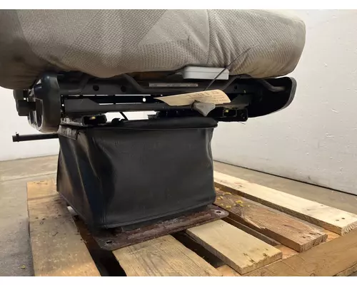 VOLVO VNL Gen 2 Seat, Front