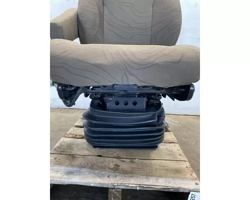 VOLVO VNL Gen 2 Seat