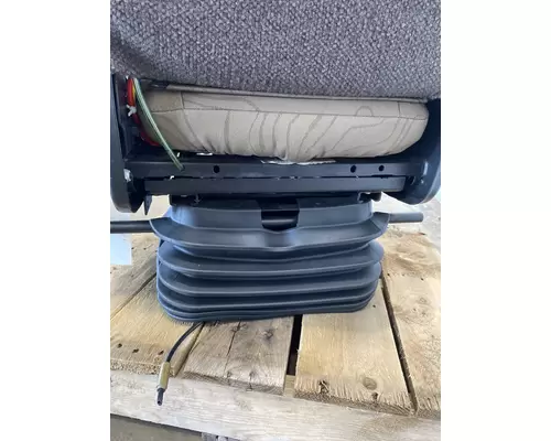 VOLVO VNL Gen 2 Seat