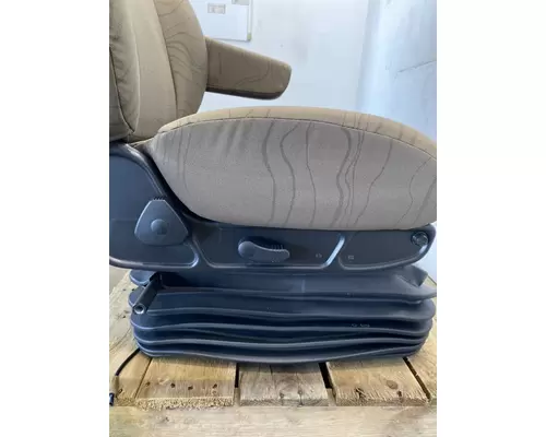 VOLVO VNL Gen 2 Seat