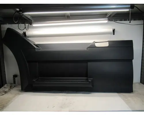 VOLVO VNL Gen 2 Side Fairing