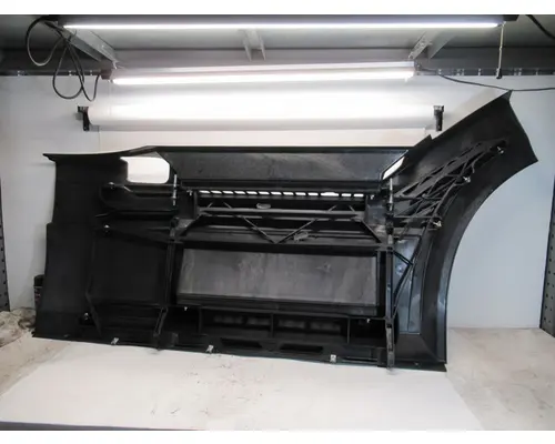 VOLVO VNL Gen 2 Side Fairing