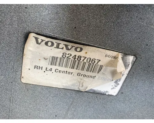 VOLVO VNL Gen 2 Side Fairing