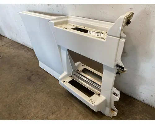 VOLVO VNL Gen 2 Side Fairing
