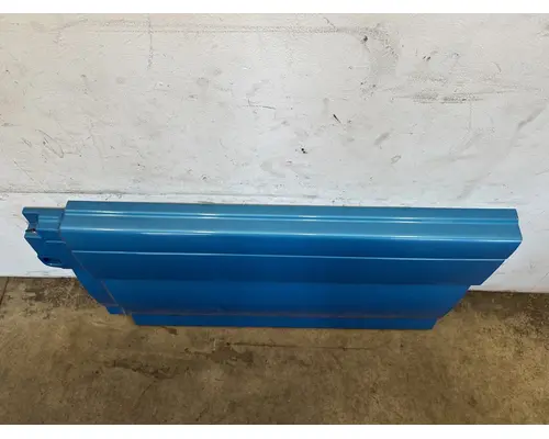 VOLVO VNL Gen 2 Side Fairing
