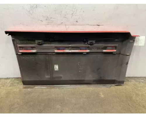 VOLVO VNL Gen 2 Side Fairing