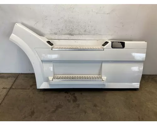 VOLVO VNL Gen 2 Side Fairing