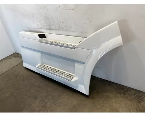 VOLVO VNL Gen 2 Side Fairing