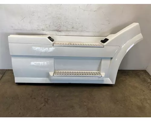 VOLVO VNL Gen 2 Side Fairing