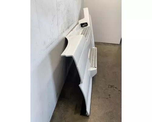 VOLVO VNL Gen 2 Side Fairing