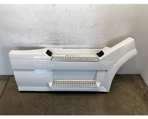 VOLVO VNL Gen 2 Side Fairing